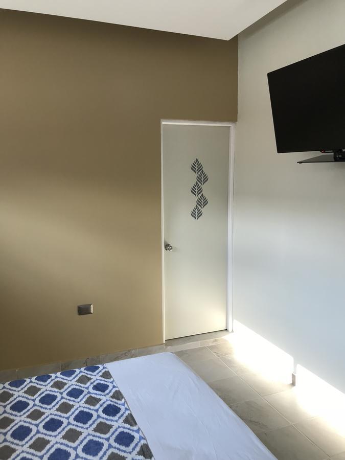Hotel Plaza Amalia Tuxtla Gutierrez Bagian luar foto